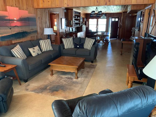 2202 S Ocean Blvd., North Myrtle Beach, SC 29582