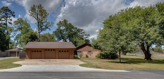 5821 Russell Lane Lane, Baytown, TX 77521