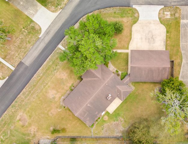 5821 Russell Lane Lane, Baytown, TX 77521