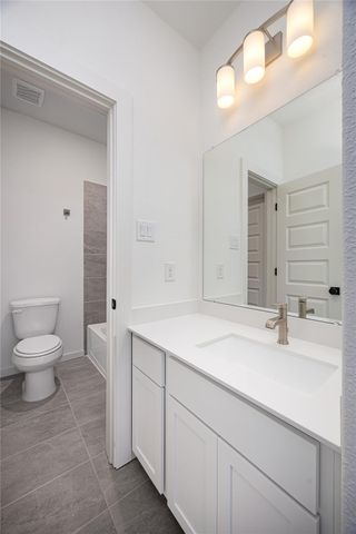 2031 Longmire Villas Court, Conroe, TX 77304