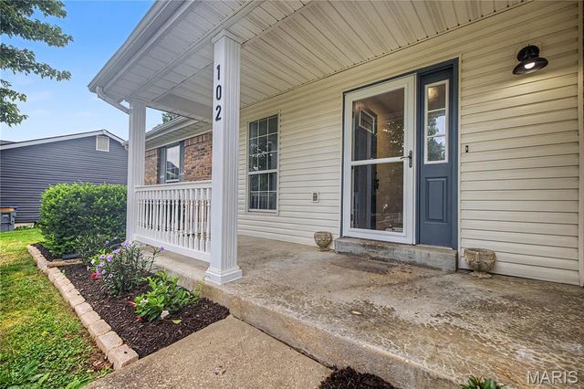 102 Rockaway Drive, O'fallon, MO 63368