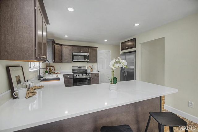 102 Rockaway Drive, O'fallon, MO 63368