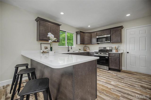 102 Rockaway Drive, O'fallon, MO 63368