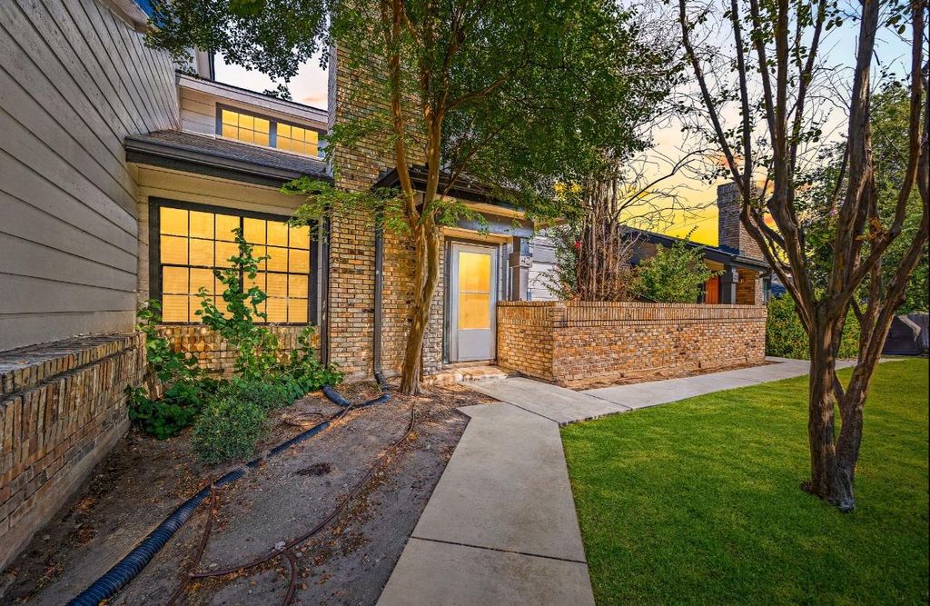 1748 Ohlen RD 42, Austin, TX 78757