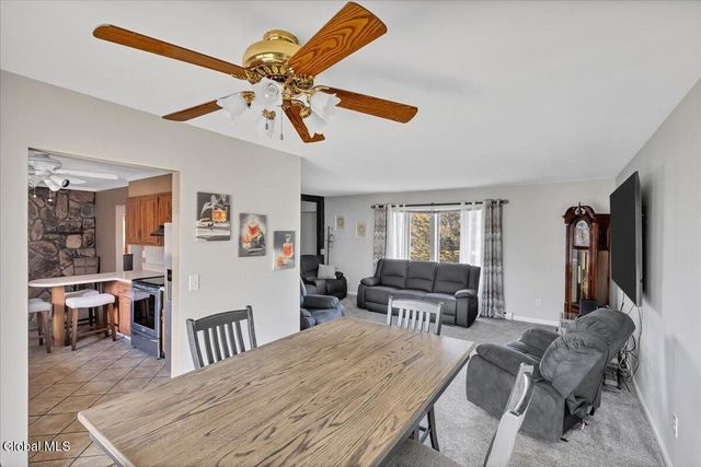 28 Hennett Road, Kinderhook, NY 12184