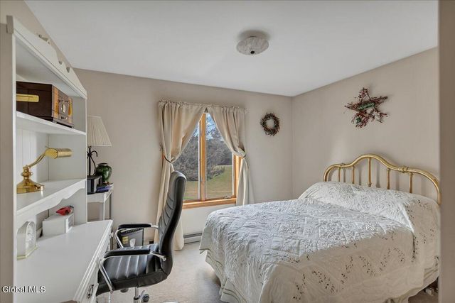 28 Hennett Road, Kinderhook, NY 12184