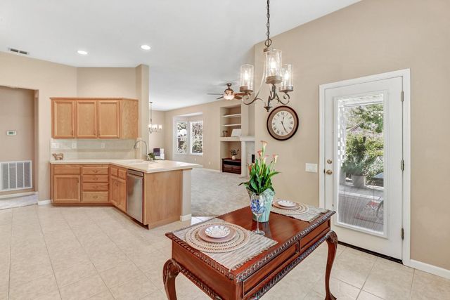 3783 Coldwater Dr, Rocklin, CA 95765