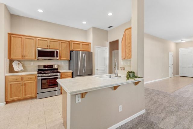3783 Coldwater Dr, Rocklin, CA 95765