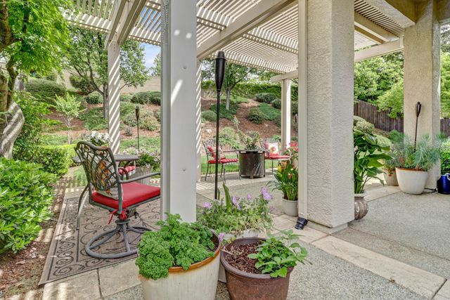 3783 Coldwater Dr, Rocklin, CA 95765