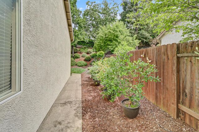 3783 Coldwater Dr, Rocklin, CA 95765
