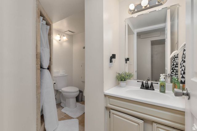 2428 W VAN ST, West Jordan, UT 84088