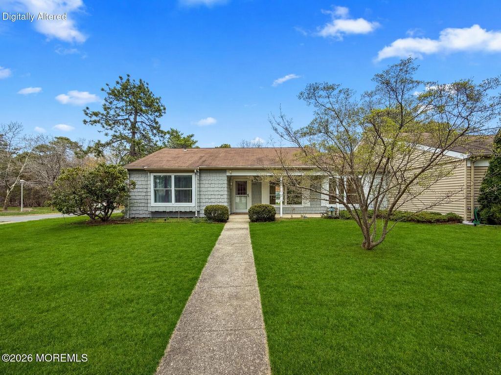 715A Wooton Court, Manchester, NJ 08759