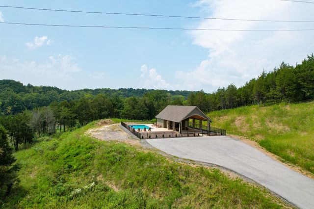 103 Ridgeline Trl, Dandridge, TN 37725