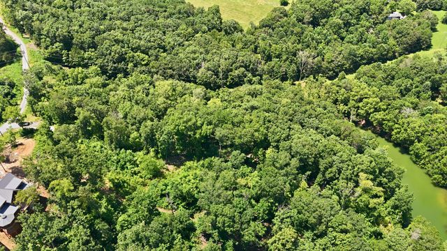 103 Ridgeline Trl, Dandridge, TN 37725