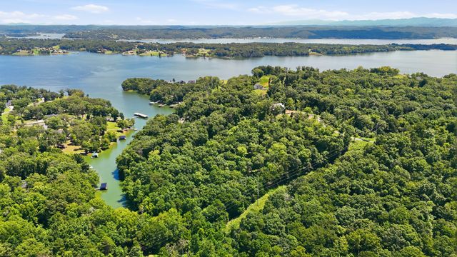 103 Ridgeline Trl, Dandridge, TN 37725