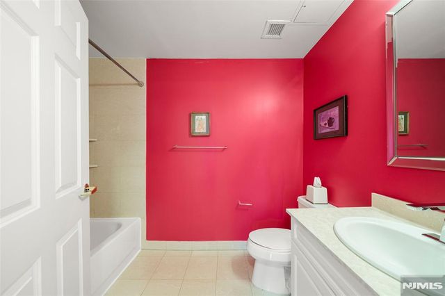 100 Old Palisade Road 1801, Fort Lee, NJ 07024