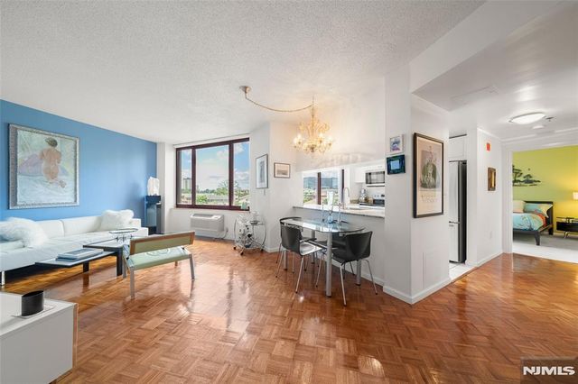 100 Old Palisade Road 1801, Fort Lee, NJ 07024