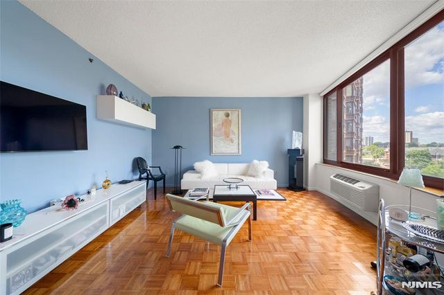 100 Old Palisade Road 1801, Fort Lee, NJ 07024