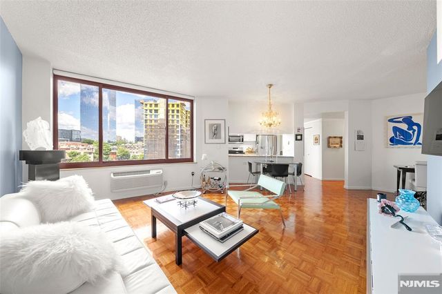 100 Old Palisade Road 1801, Fort Lee, NJ 07024