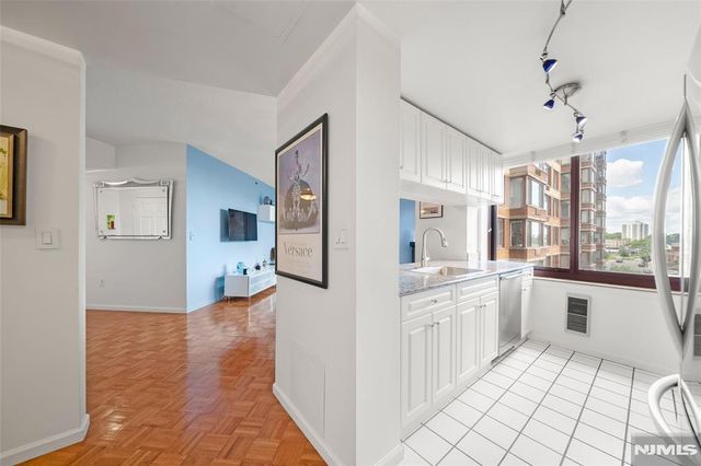 100 Old Palisade Road 1801, Fort Lee, NJ 07024
