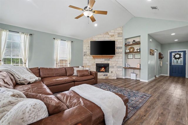 201 Christine LN, Liberty Hill, TX 78642