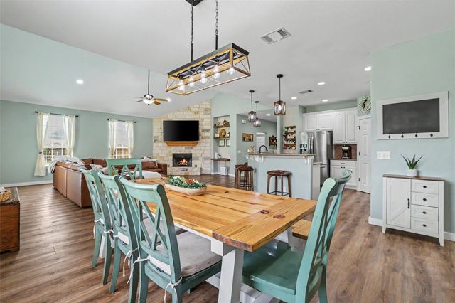 201 Christine LN, Liberty Hill, TX 78642