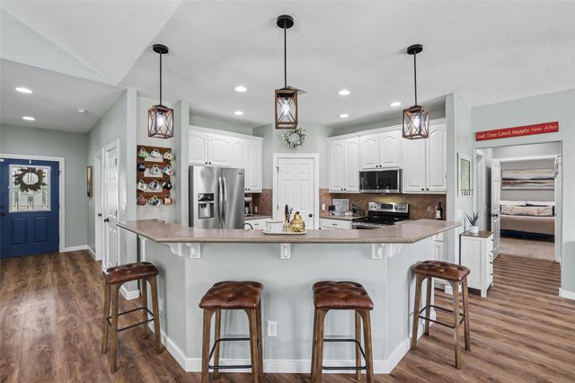 201 Christine LN, Liberty Hill, TX 78642