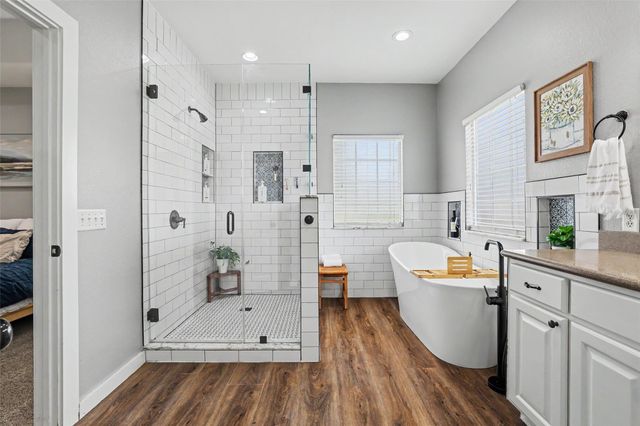 201 Christine LN, Liberty Hill, TX 78642