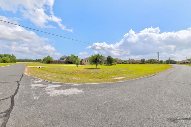 201 Christine LN, Liberty Hill, TX 78642
