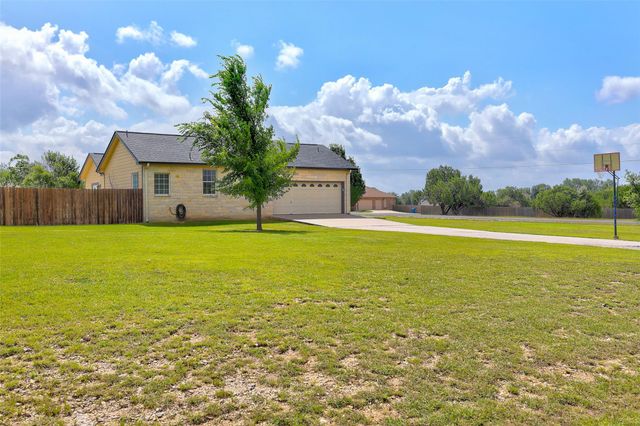 201 Christine LN, Liberty Hill, TX 78642