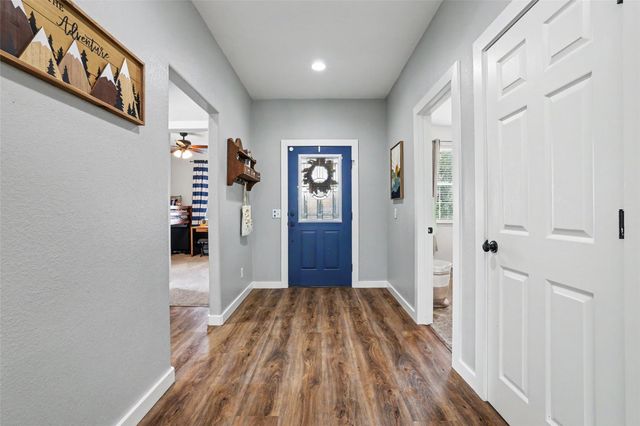 201 Christine LN, Liberty Hill, TX 78642