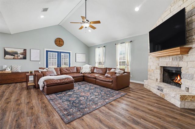 201 Christine LN, Liberty Hill, TX 78642