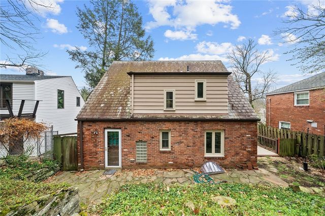 734 Shady Lane, Mt Lebanon, PA 15228