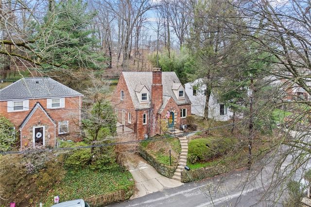 734 Shady Lane, Mt Lebanon, PA 15228