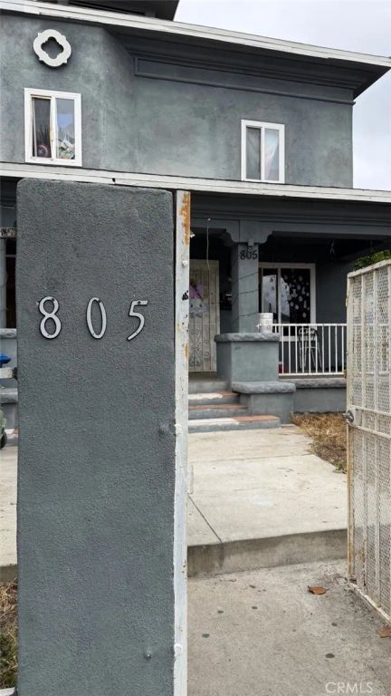 805 E 25TH ST, Los Angeles, CA 90011