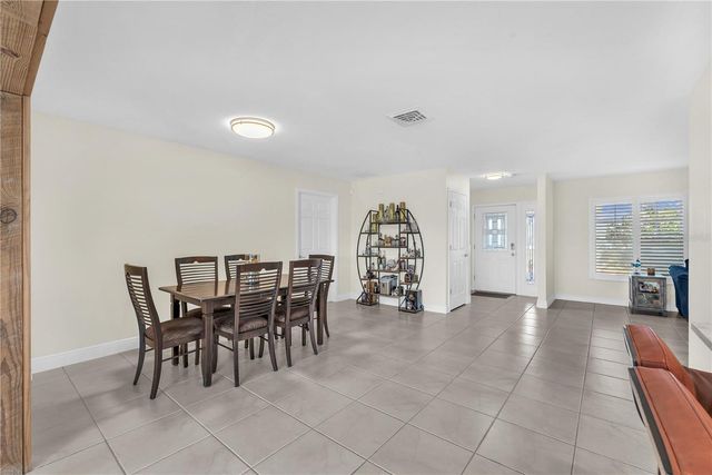 911 SILVER PALM WAY, Apollo Beach, FL 33572