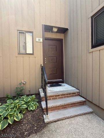 38 Park St B, Florham Park Boro, NJ 07932