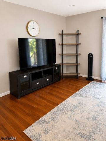 38 Park St B, Florham Park Boro, NJ 07932
