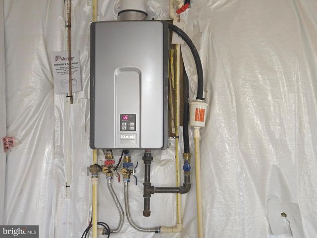 16535 SWEETWATER DR, Milton, DE 19968