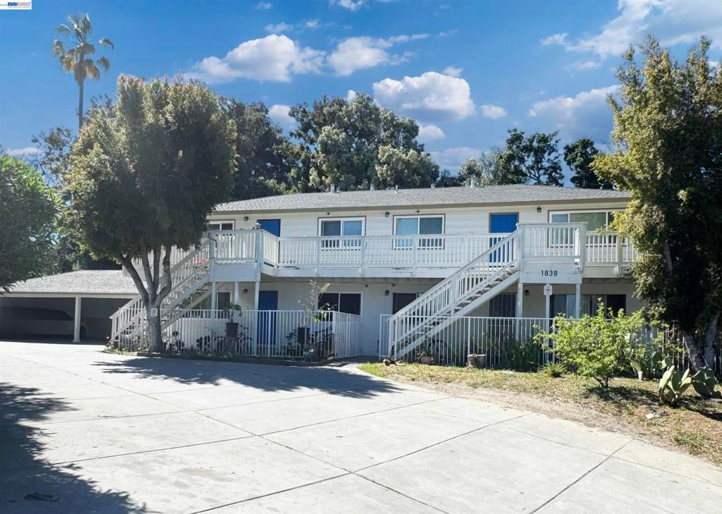 Image 1 of property listing at 1838 Higdon Ave, Mountain View, CA 94041