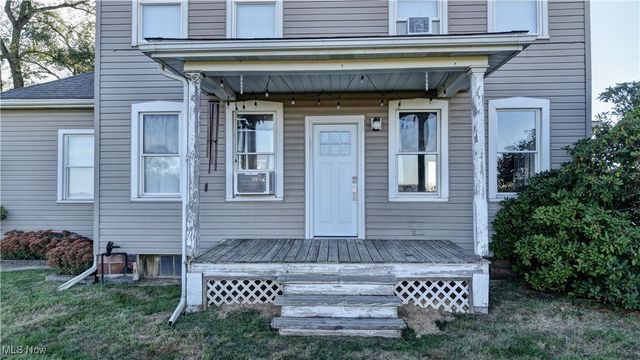 4585 Kemary Avenue SW, Navarre, OH 44662