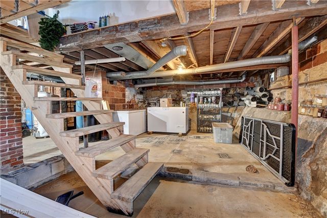 4585 Kemary Avenue SW, Navarre, OH 44662