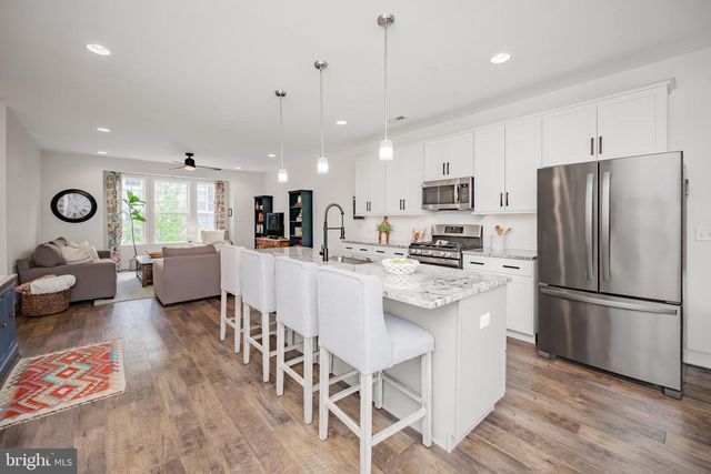 104 HARTZELS LN, Chalfont, PA 18914