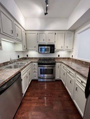 4202 Harding Rd Apt 103, Nashville, TN 37205
