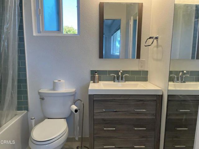 2827 Pierpont Boulevard, Ventura, CA 93001