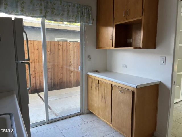 2827 Pierpont Boulevard, Ventura, CA 93001