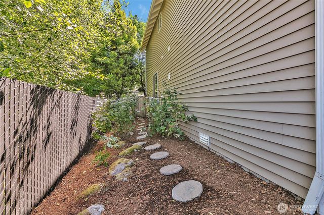 2909 58th Avenue E, Fife, WA 98424