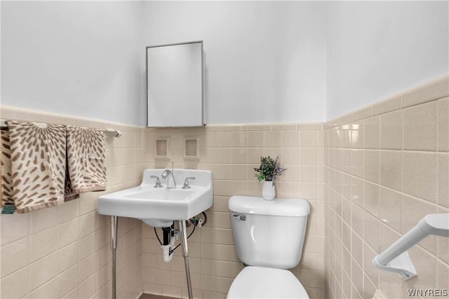 137 Nottingham, Buffalo, NY 14216