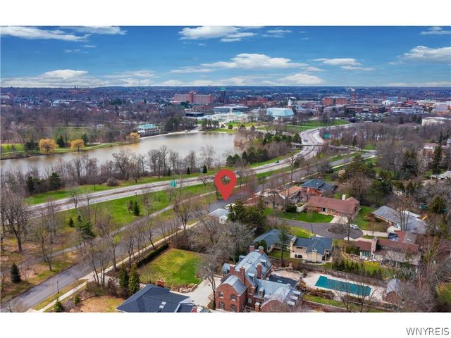 137 Nottingham, Buffalo, NY 14216