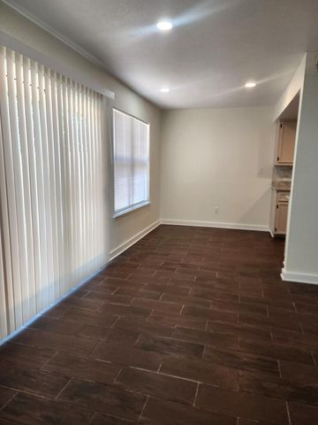 6905 Argonne Forest CV A, Austin, TX 78759